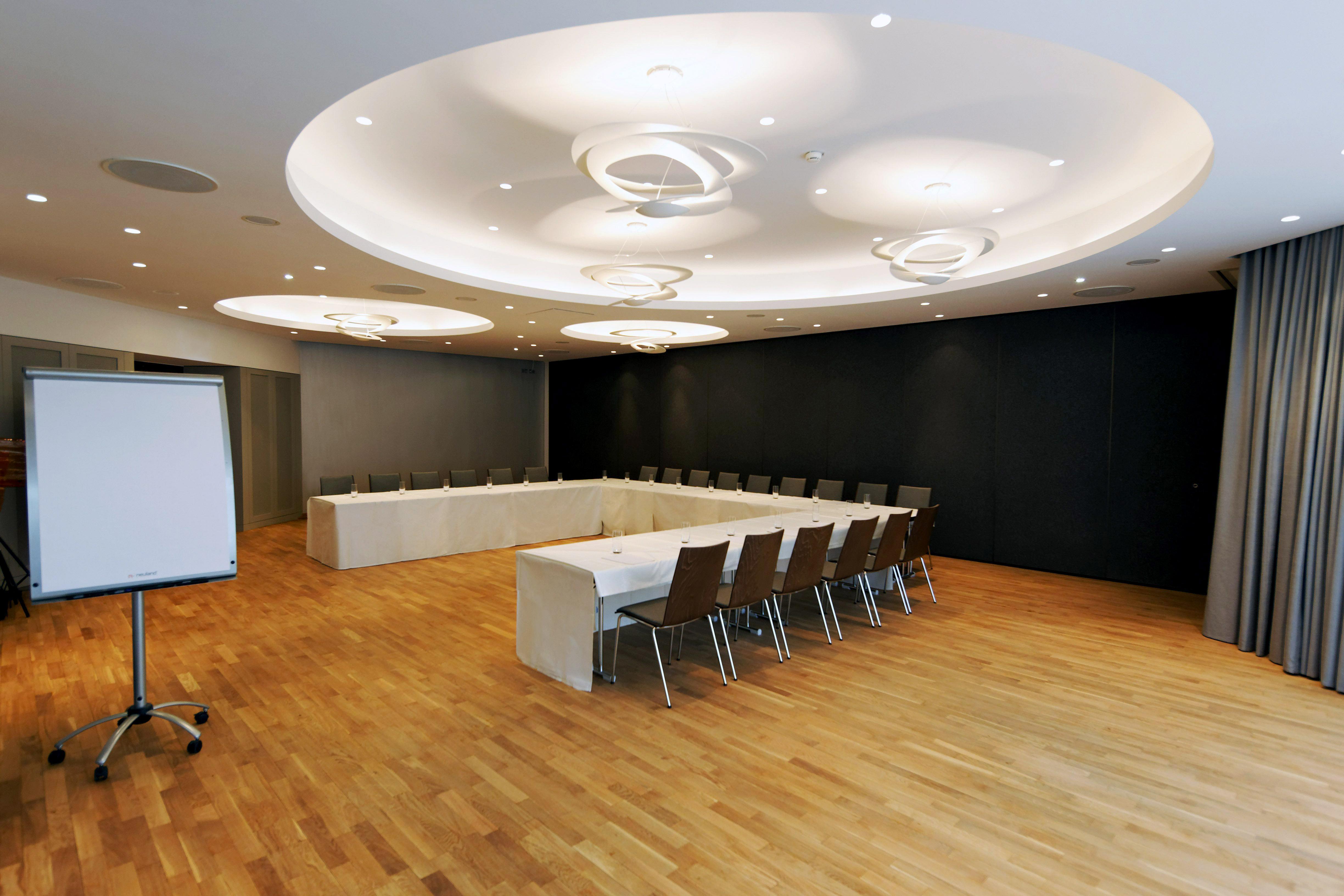 Waldhotel Hotel 4*